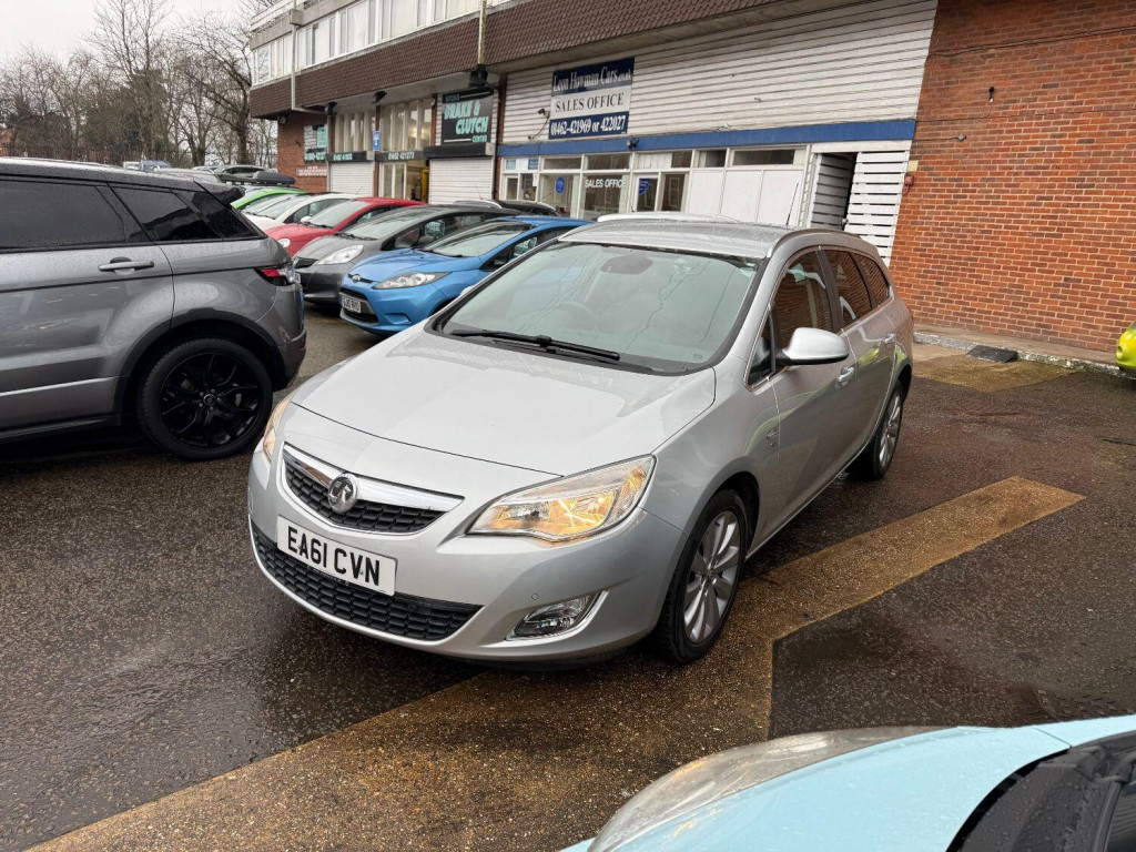 View VAUXHALL ASTRA 1.6 16V SE