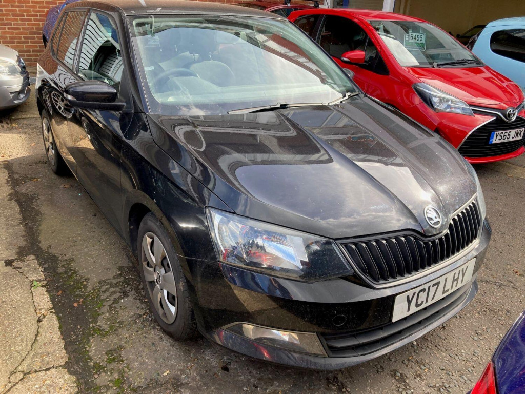 View SKODA FABIA 1.0 S