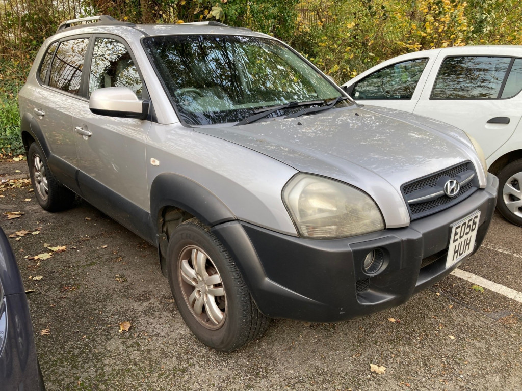 View HYUNDAI TUCSON 2.0 16v CDX