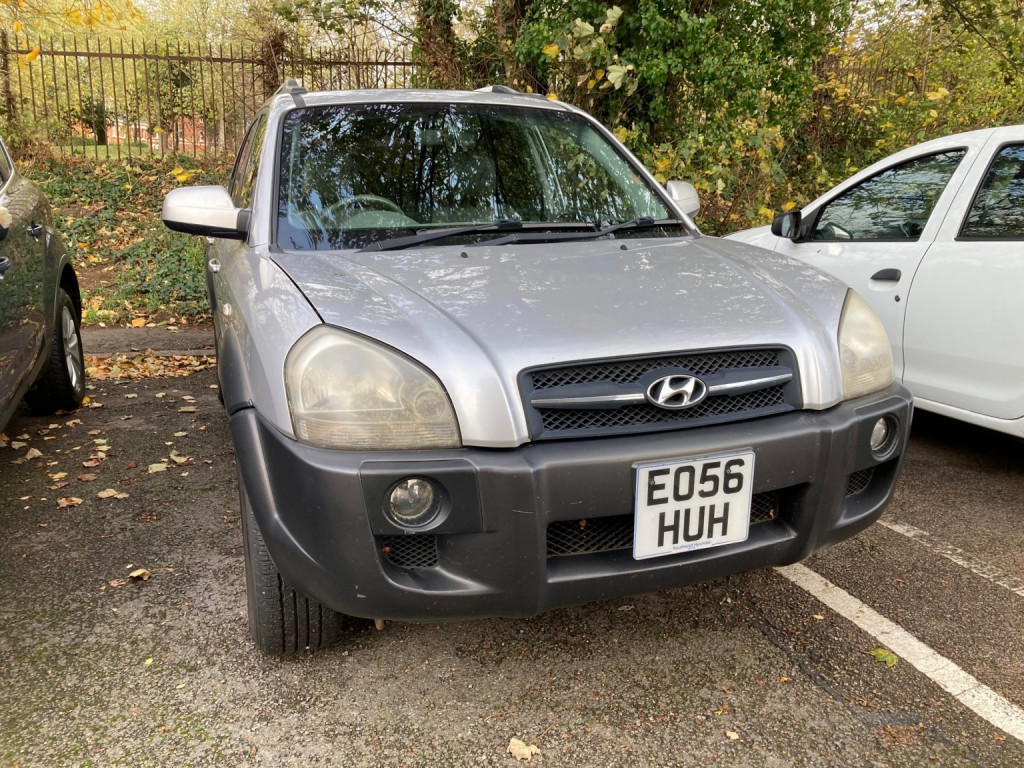 View HYUNDAI TUCSON 2.0 16v CDX