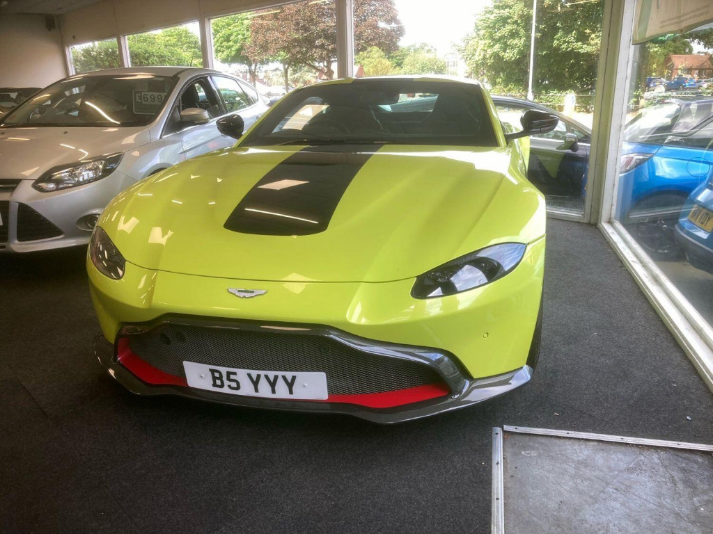 View ASTON MARTIN VANTAGE 4.0 V8