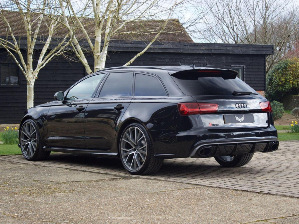 AUDI RS6
