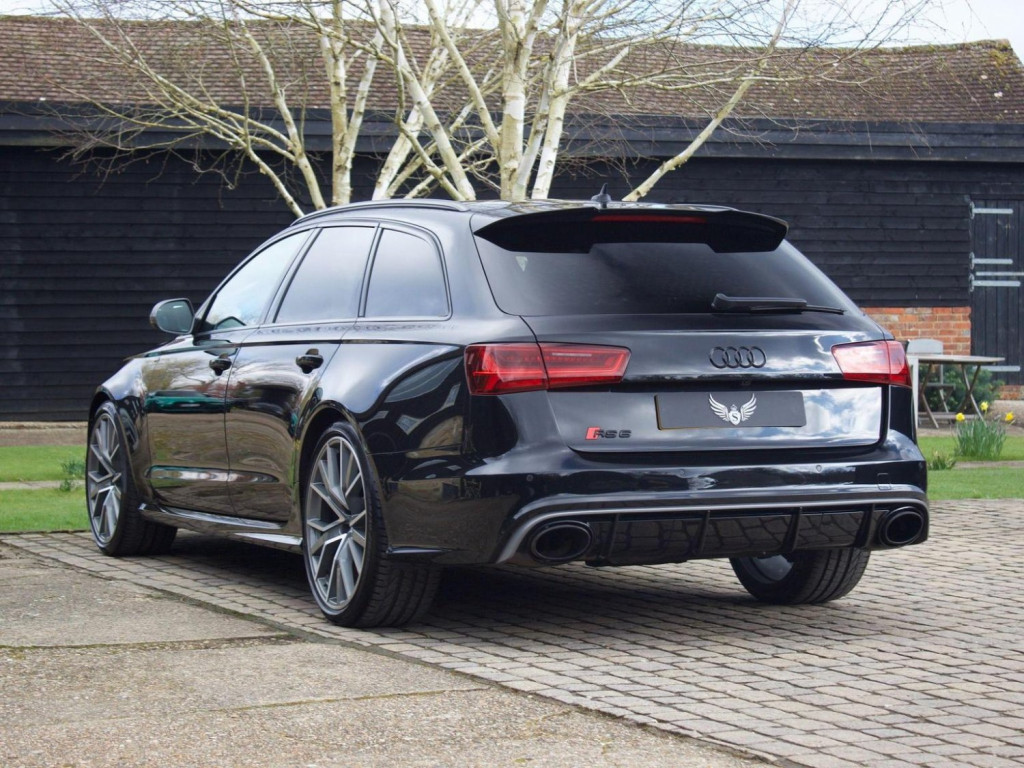 AUDI RS6