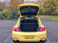 VOLKSWAGEN BEETLE