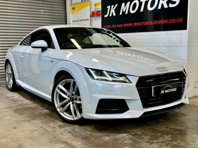 AUDI TT