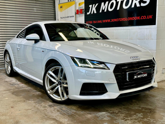 AUDI TT
