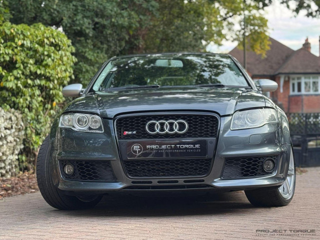 AUDI RS4