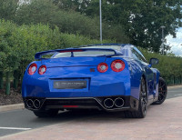 NISSAN GT-R