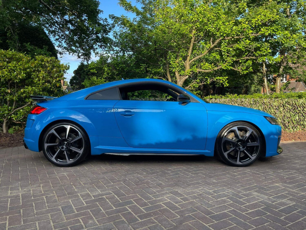 AUDI TT RS