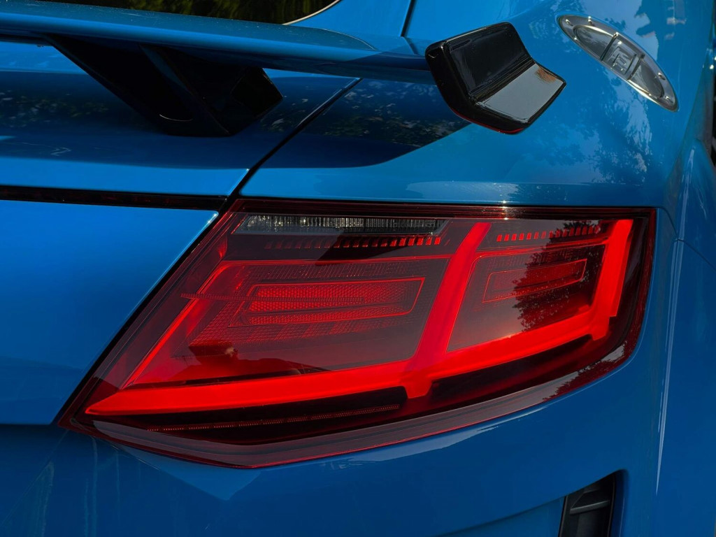 AUDI TT RS