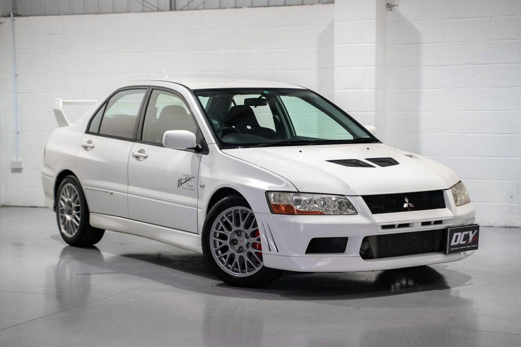 MITSUBISHI LANCER