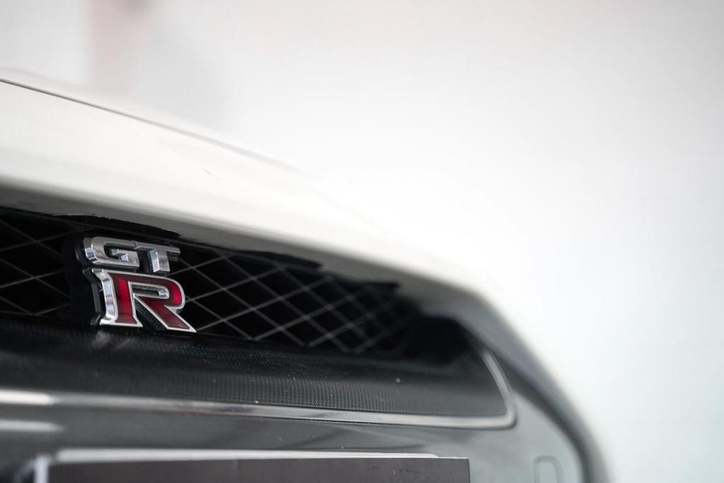 NISSAN GT-R