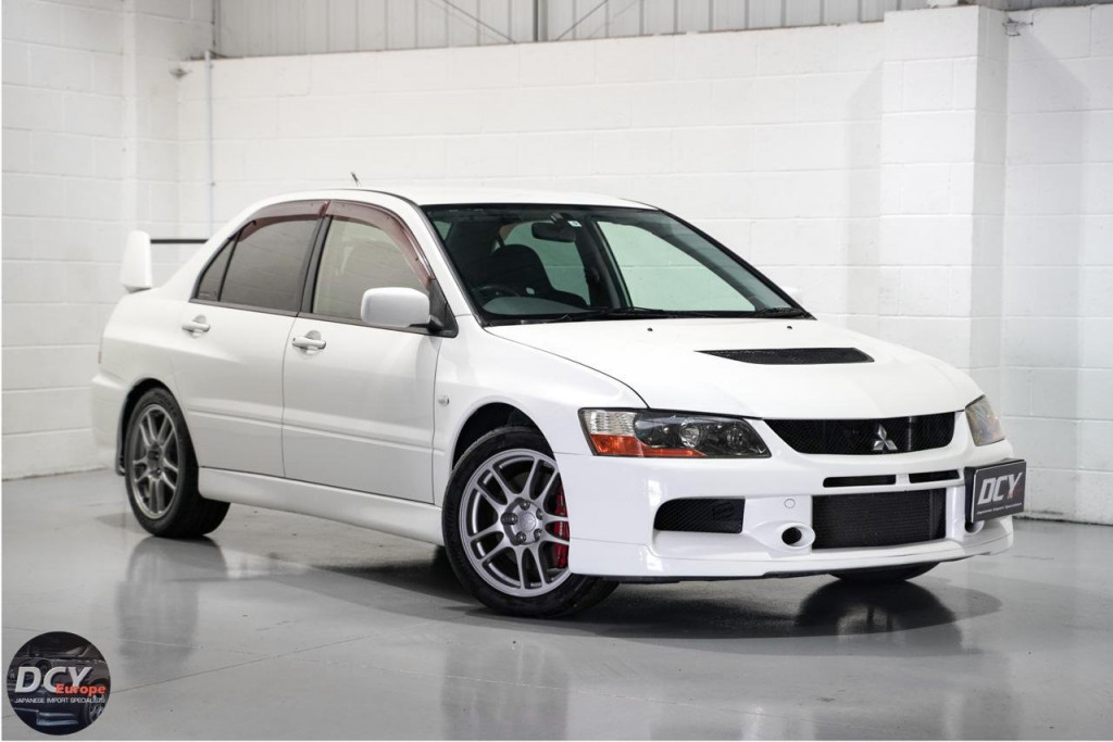 MITSUBISHI LANCER