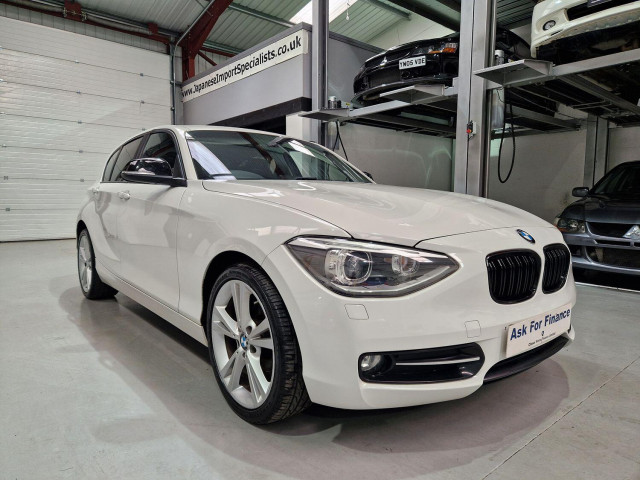 BMW 1 SERIES