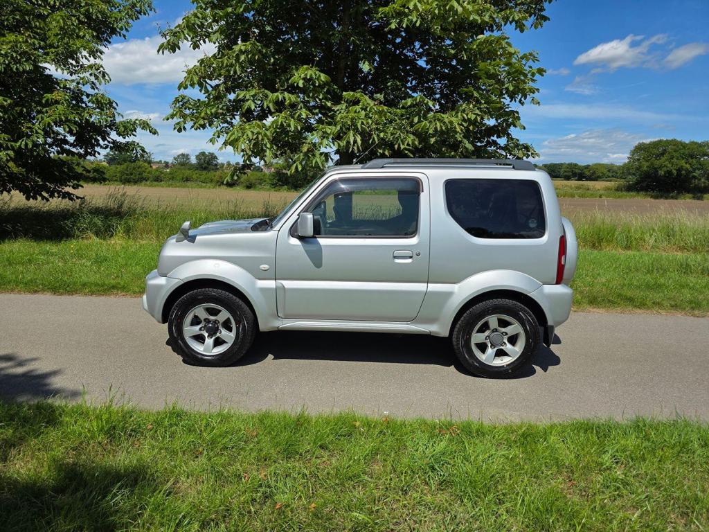 SUZUKI JIMNY