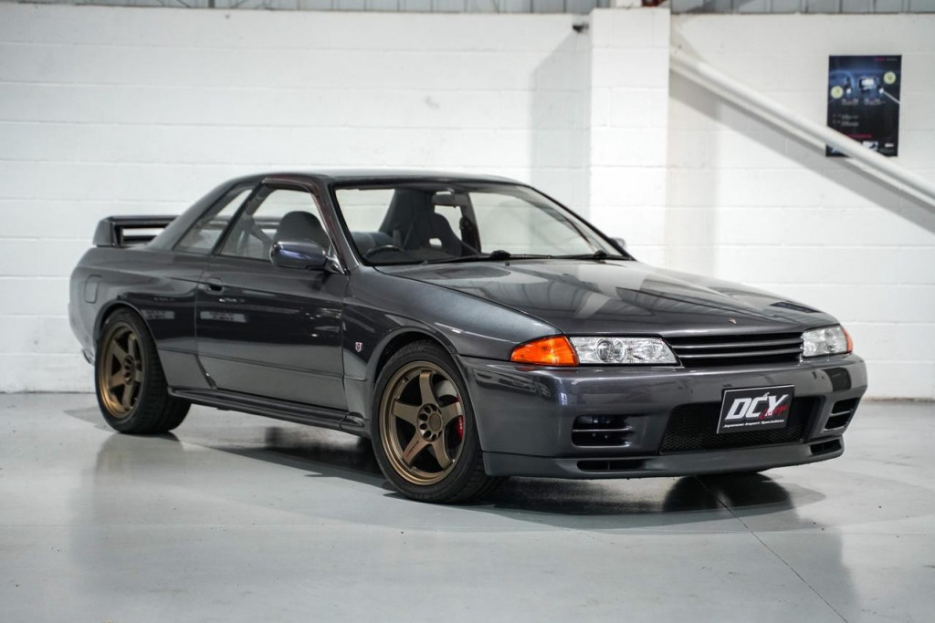 NISSAN SKYLINE