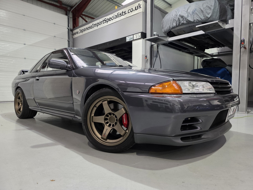 NISSAN SKYLINE