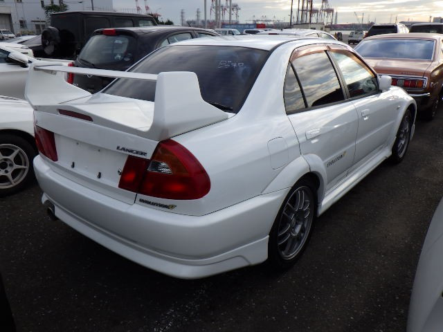 MITSUBISHI LANCER