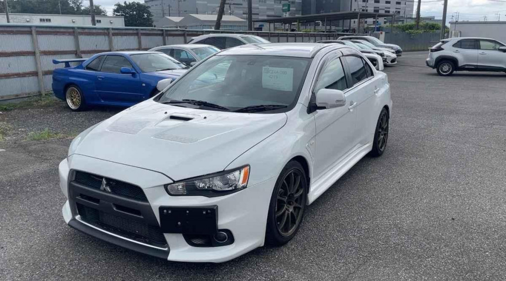 MITSUBISHI LANCER