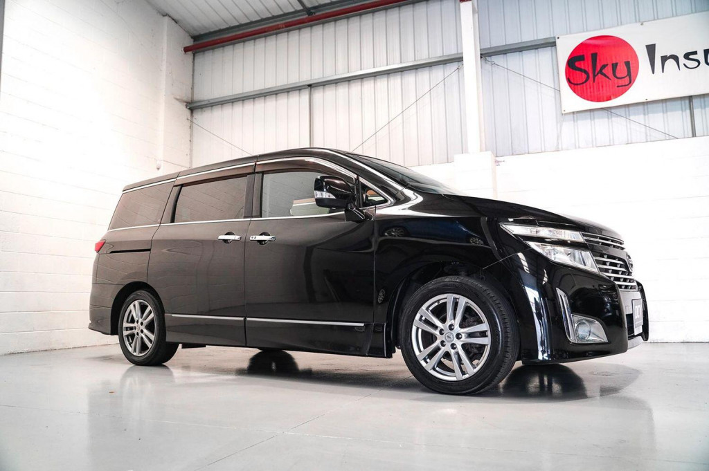 NISSAN ELGRAND