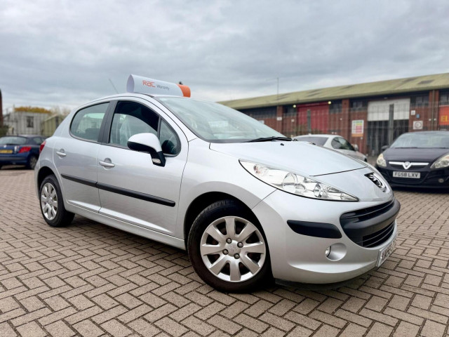 PEUGEOT 207