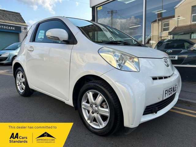 TOYOTA IQ