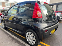 PEUGEOT 107