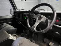 LAND ROVER DEFENDER 90