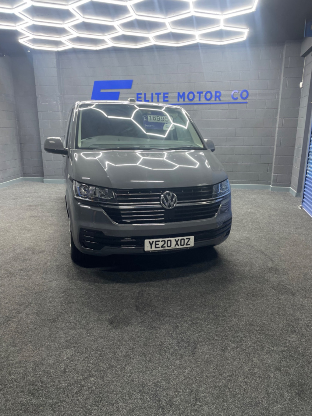 VOLKSWAGEN TRANSPORTER