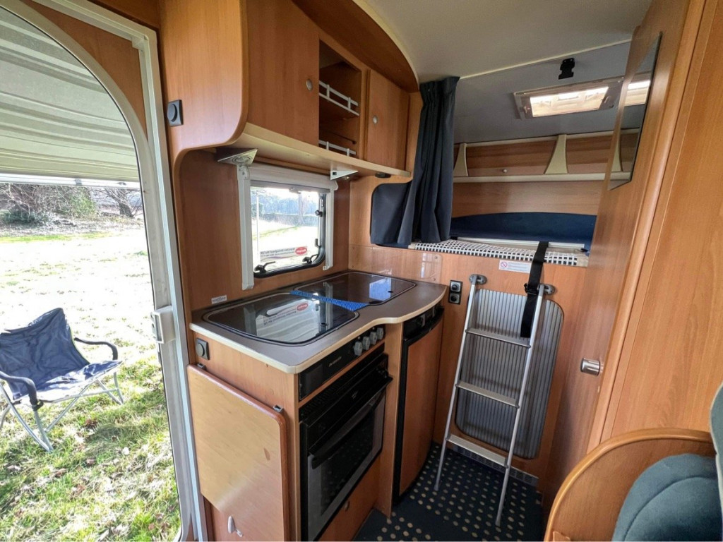 FORD TRANSIT 150 MOTOR CARAVAN