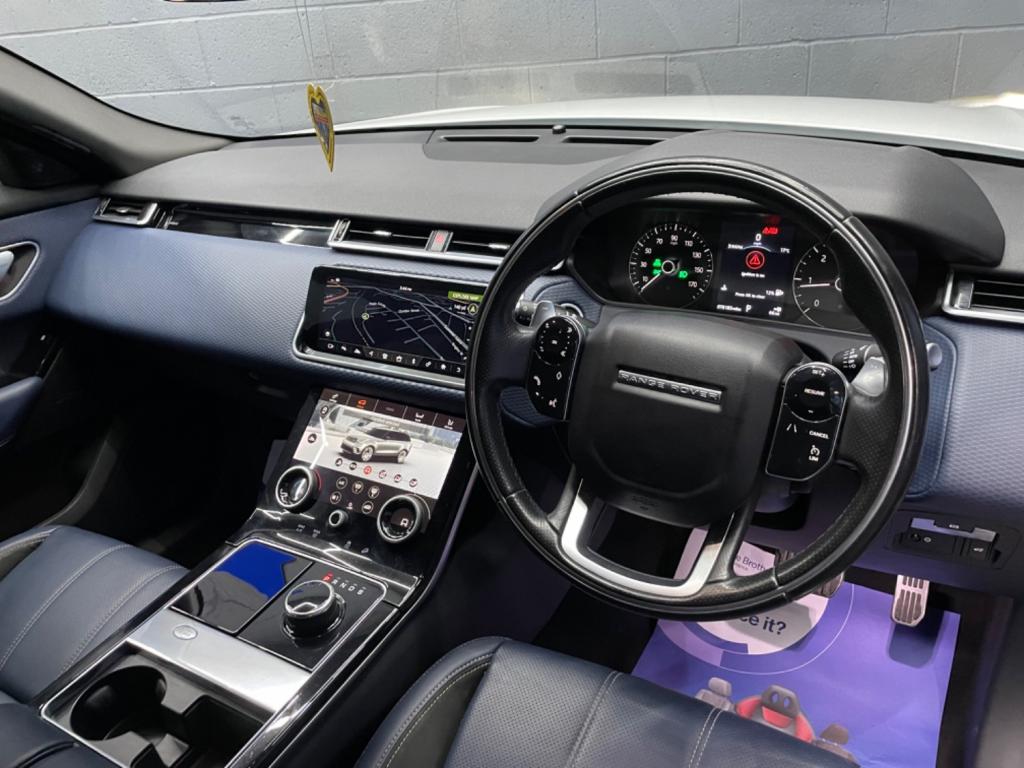 LAND ROVER RANGE ROVER VELAR