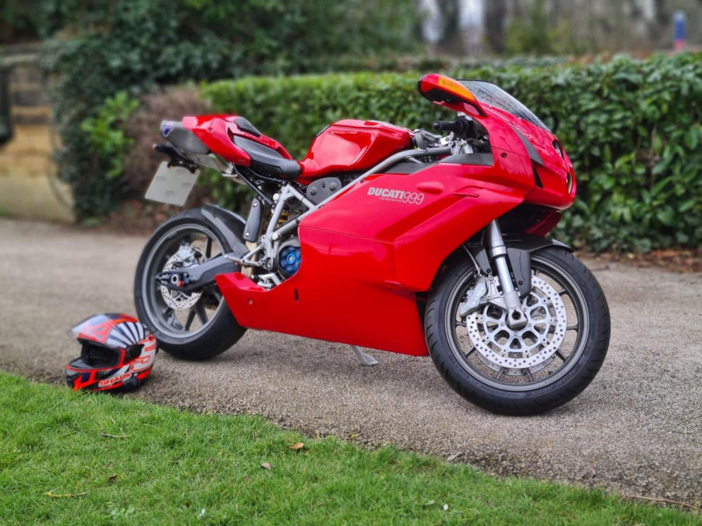 View DUCATI 999 999
