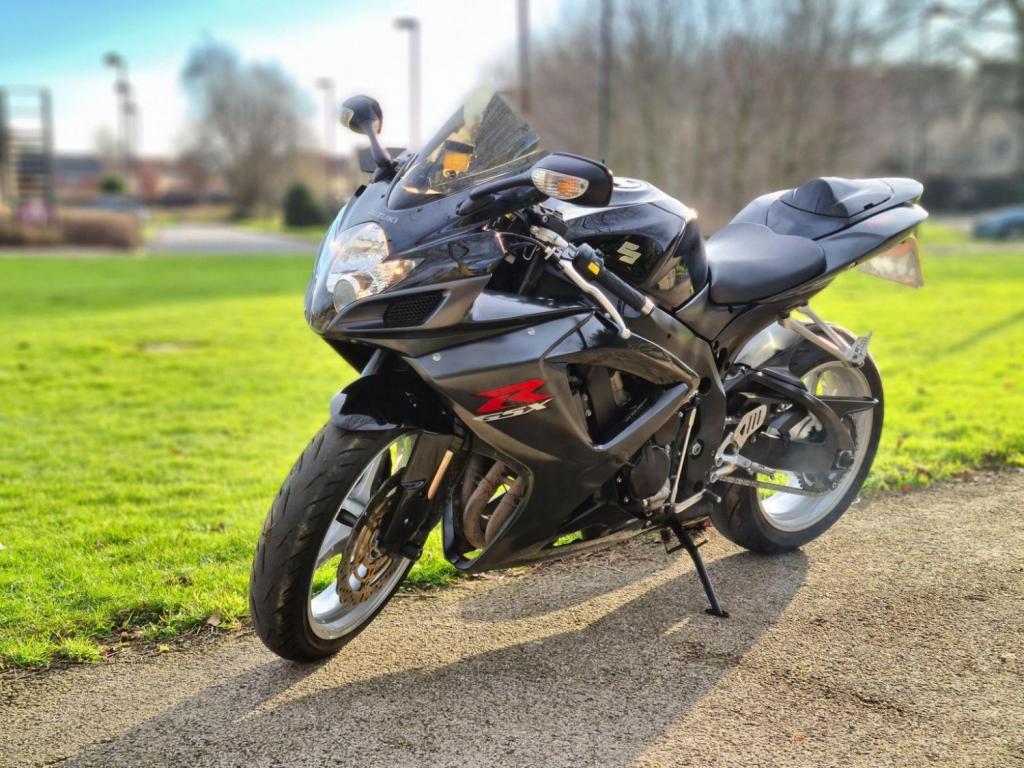 SUZUKI GSXR750