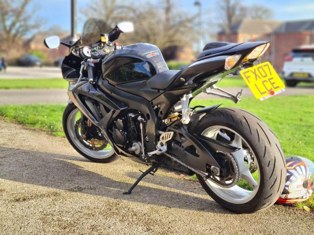 SUZUKI GSXR750