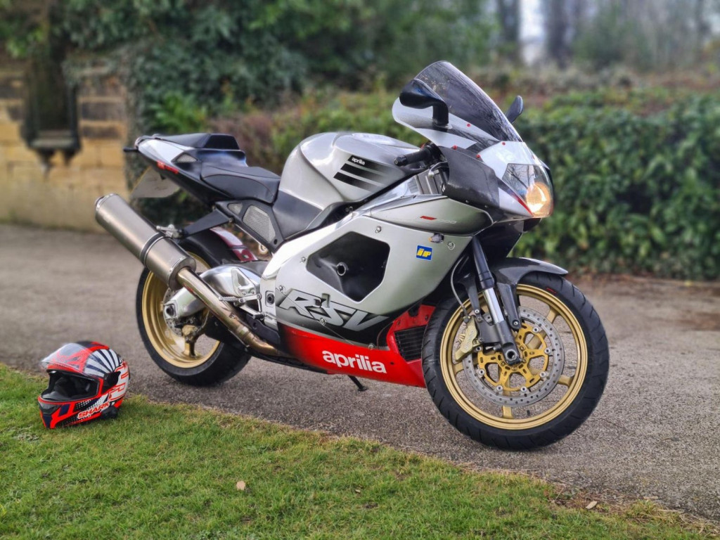 APRILIA RSV