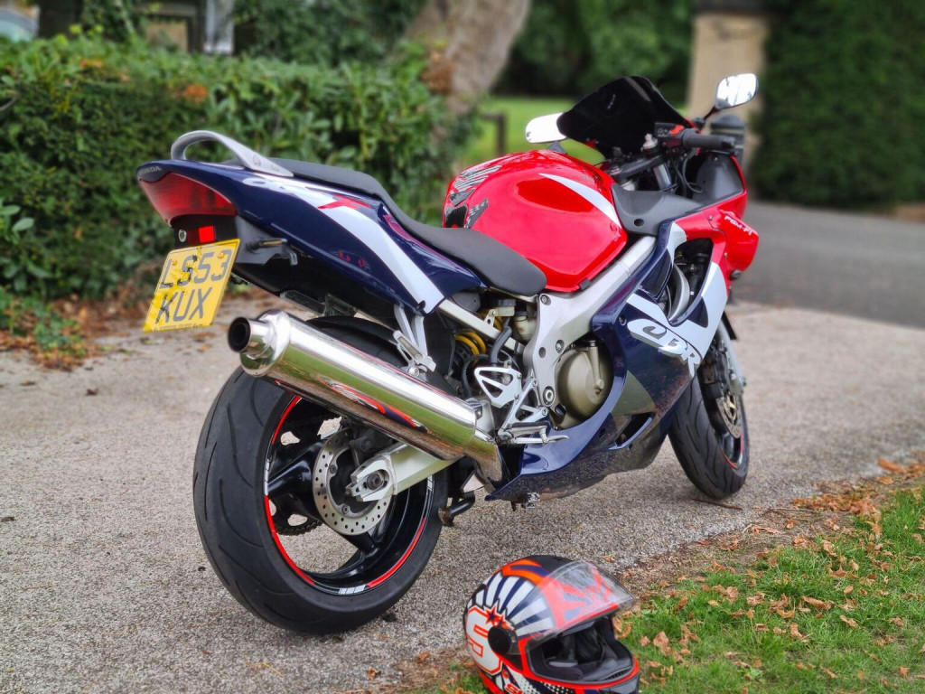 HONDA CBR600F