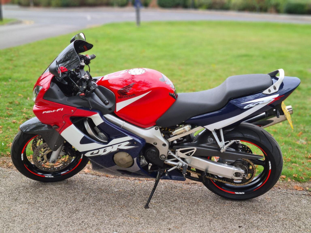 HONDA CBR600F