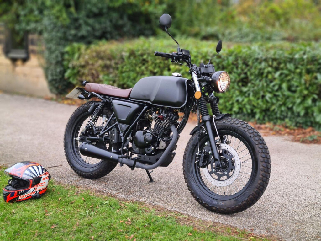 View MUTT AKITA 125 Learner Legal Modern Retro Cafe Racer