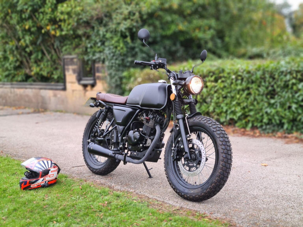 View MUTT AKITA 125 Learner Legal Modern Retro Cafe Racer