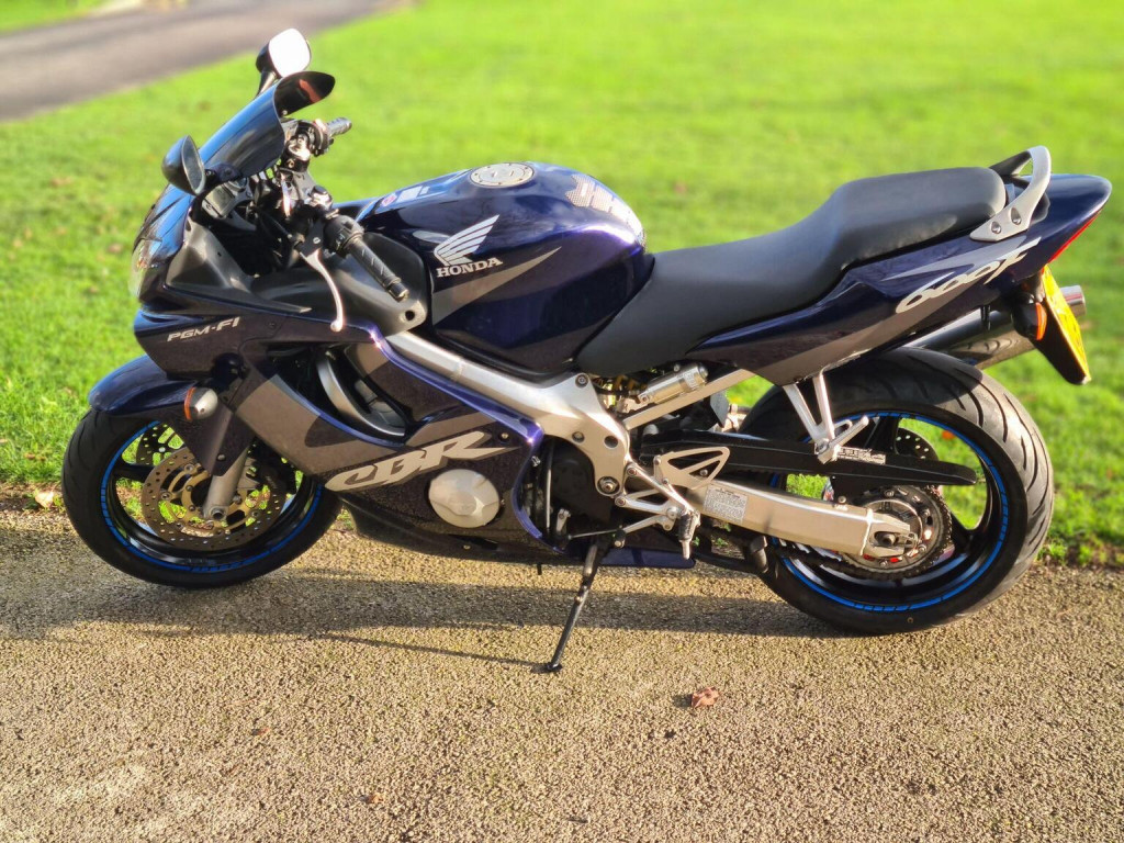 HONDA CBR600F