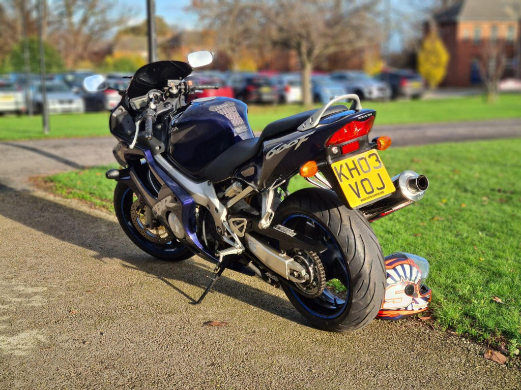 HONDA CBR600F