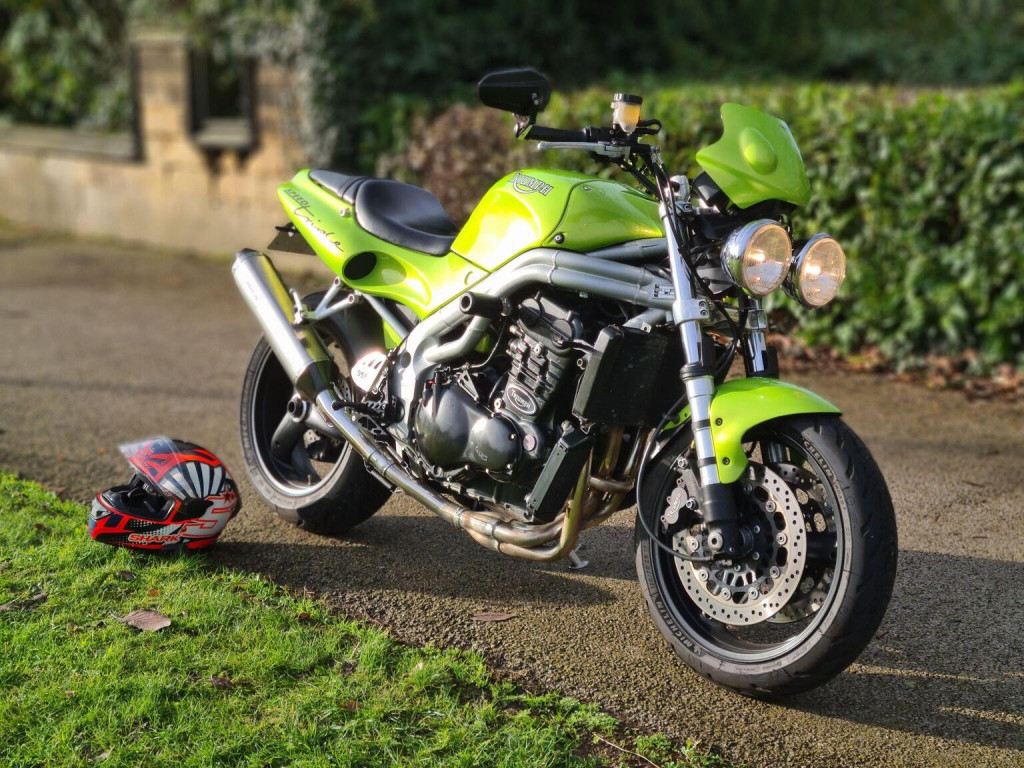TRIUMPH SPEED TRIPLE 955