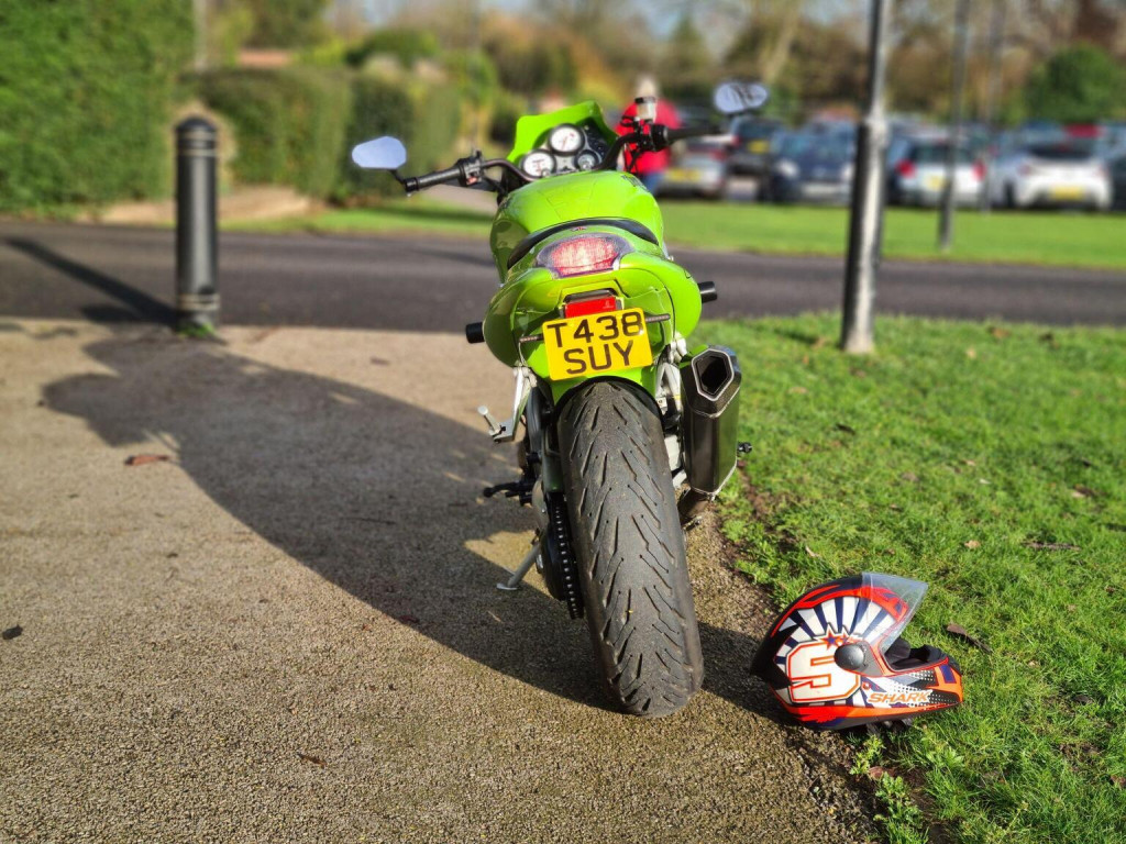 TRIUMPH SPEED TRIPLE 955