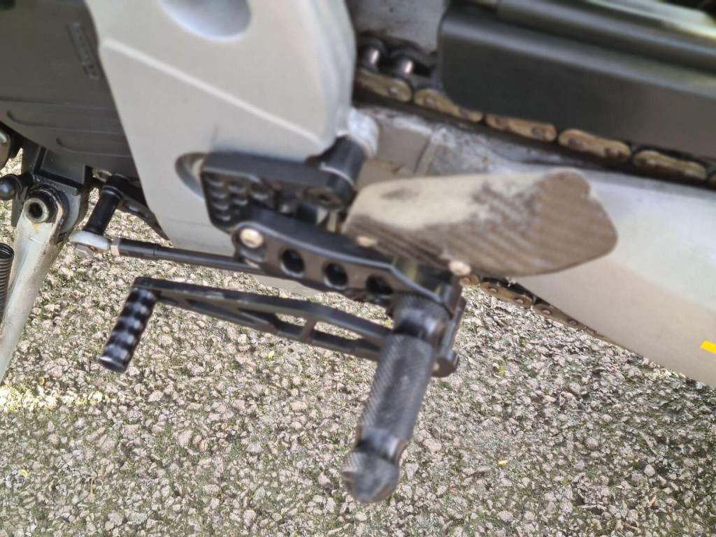 TRIUMPH SPEED TRIPLE 955