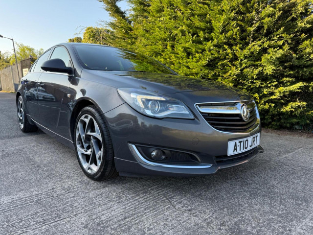 VAUXHALL INSIGNIA