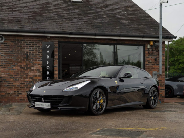 FERRARI GTC4LUSSO