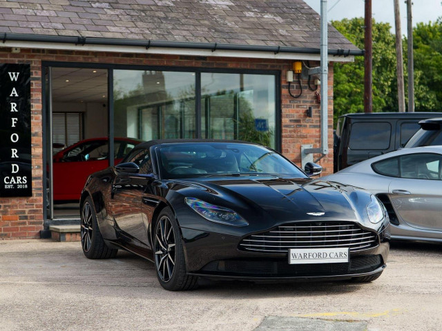 ASTON MARTIN DB11
