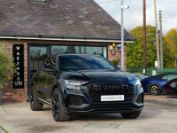AUDI RSQ8