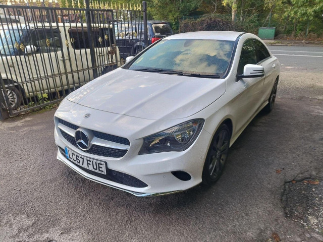MERCEDES-BENZ CLA
