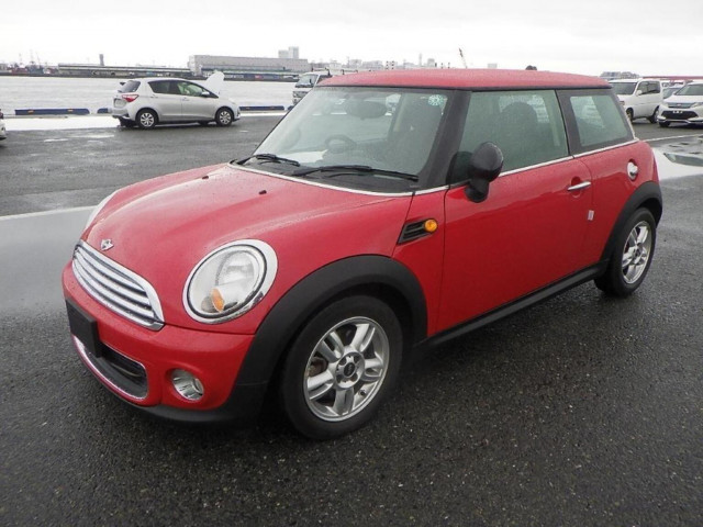 MINI HATCH